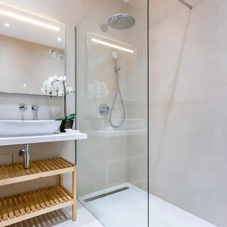 Art-inspired Modern *