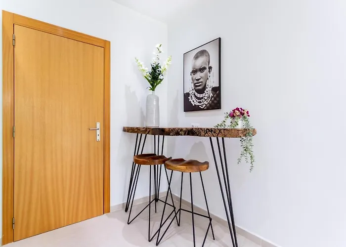 Art-inspired Modern * Lagos