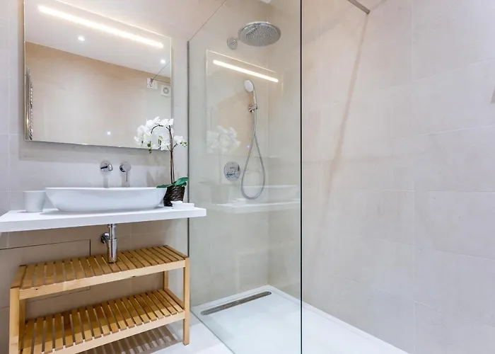 Art-inspired Modern *