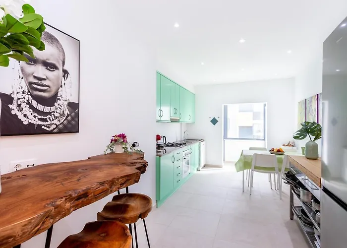 Art-inspired Modern Appartement *