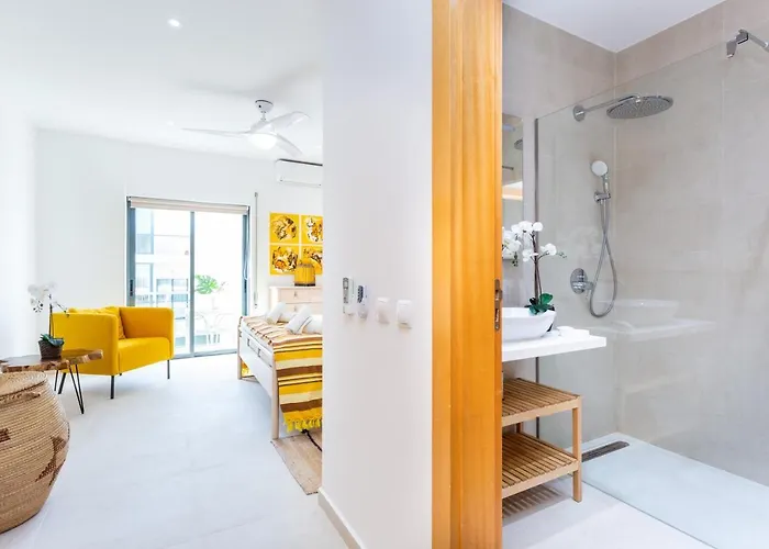 Art-inspired Modern * Lagos